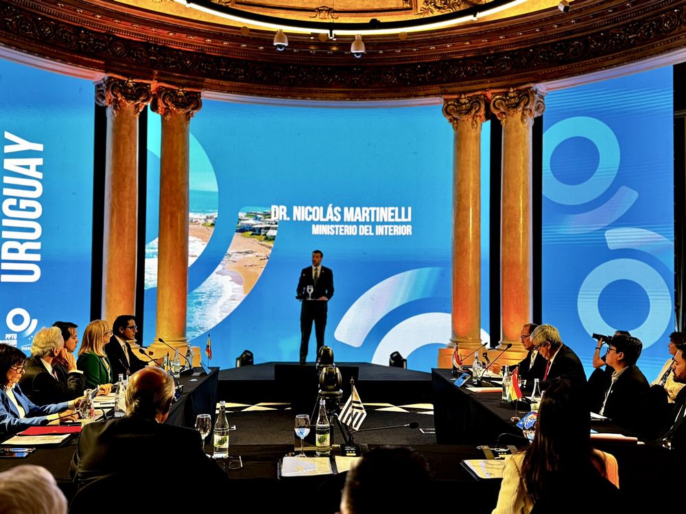 GcbU4vyXMAAI95M.jfif