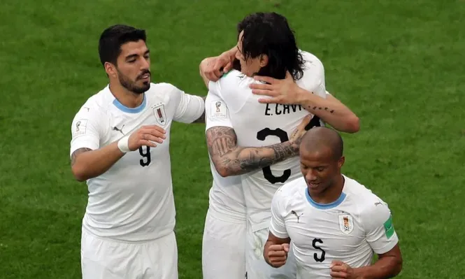 El festejo de los uruguayos al cabo de un difícil partido