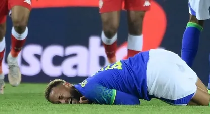 Neymar en el piso