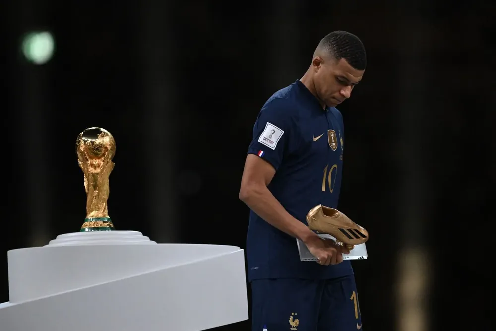 Mbappé se llevó el premio como goleador, pero se le escapó la Copa del Mundo
