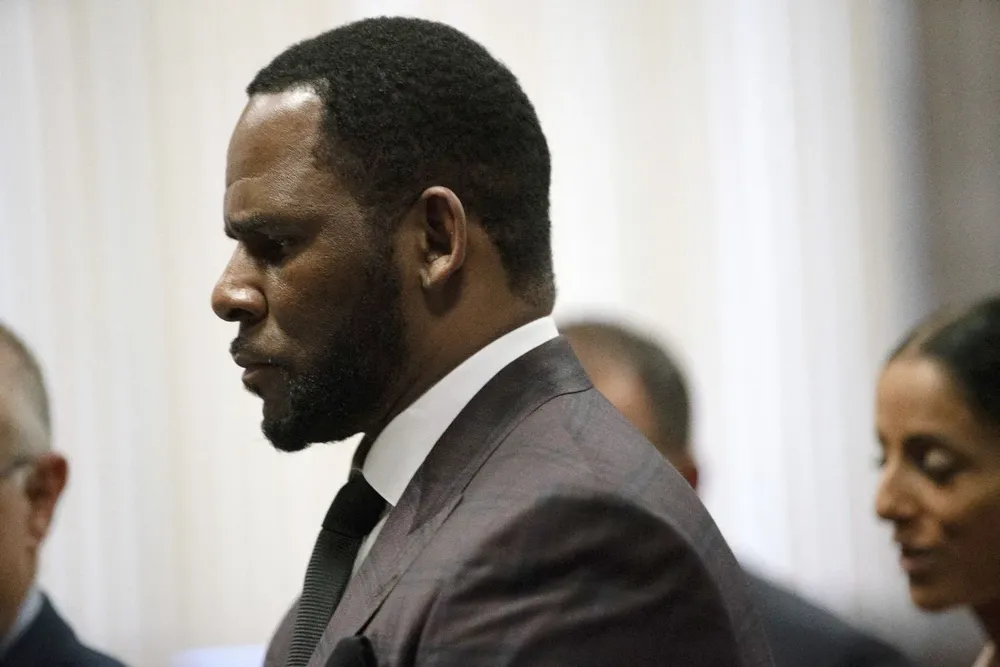R. Kelly fue condenado a cadena perpetua
