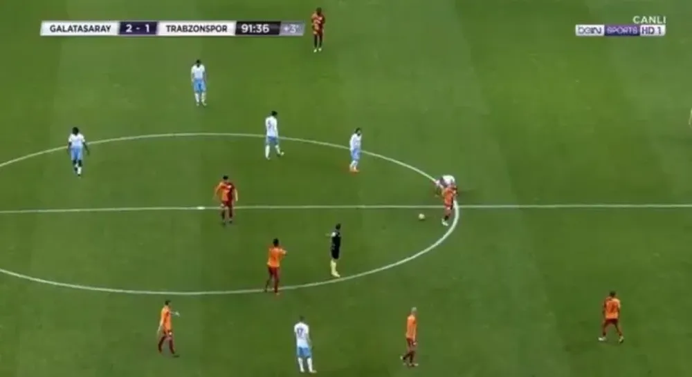 Desde ahí le patearon a Muslera