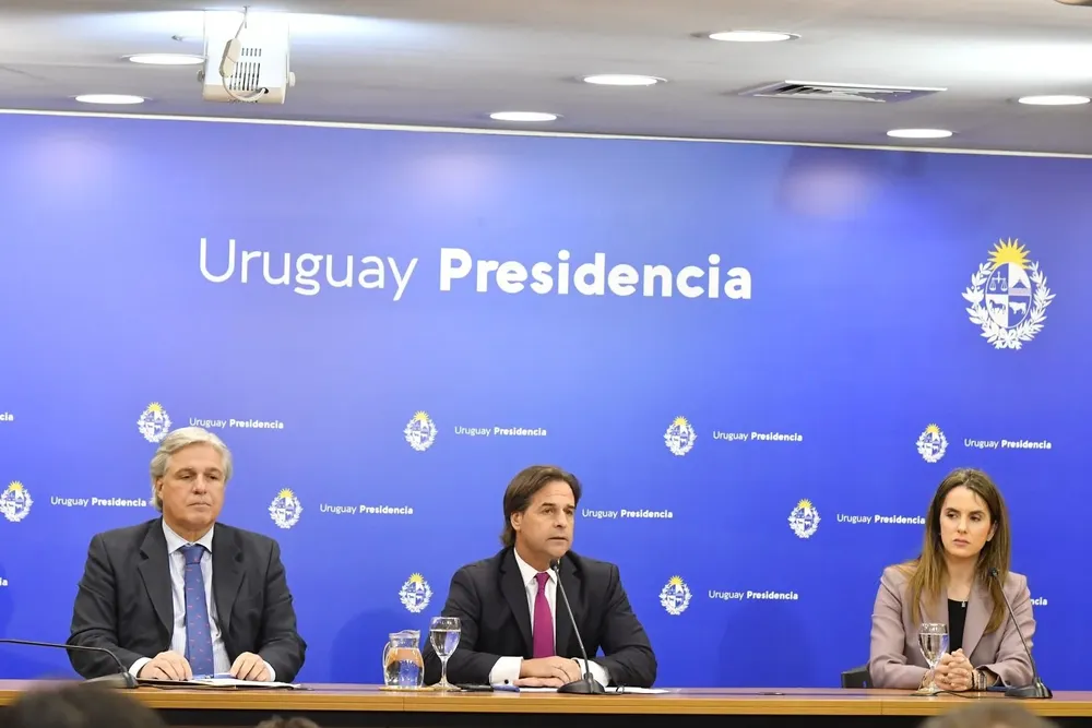 Bustillo, Lacalle Pou y Ache