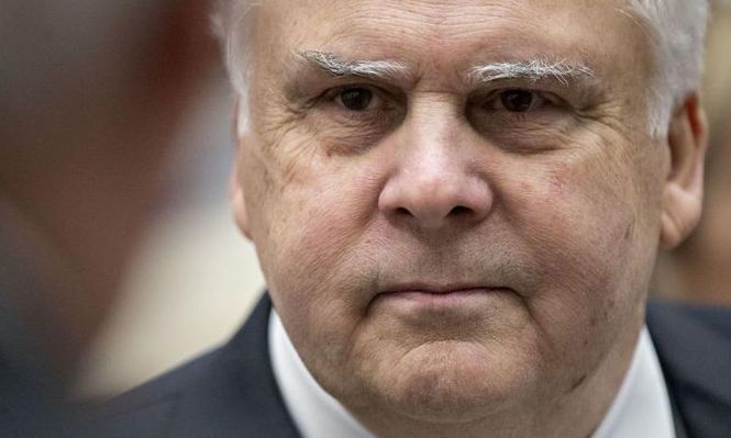 El fundador de FedEx admitió que recurrió al azar para sacar a flote su empresa.