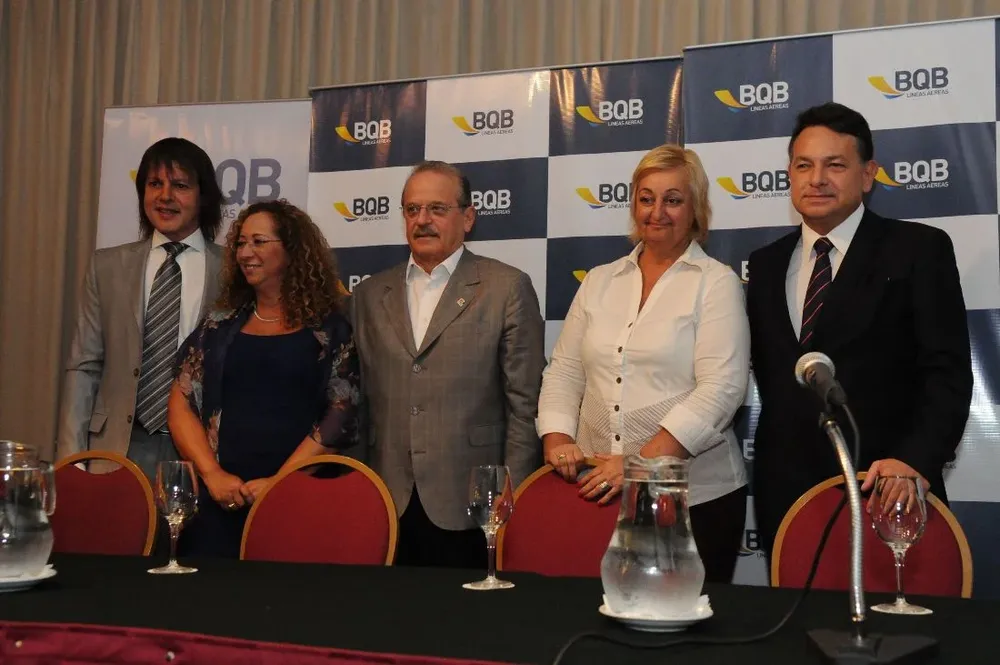 Vocero del grupo Buquebus, Claudio Merelas, secretaria de Turismo de Rio Grande do Sul, Abigail Pereira, gobernador de Rio Grande do Sul, Tarso Genro, ministra de Turismo, Liliam Kechichian, secretario de turismo de Porto Alegre, Luiz Fernando Schreiner Moraes