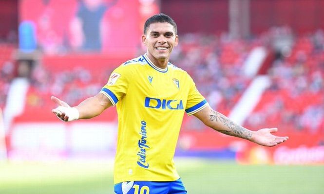 Mirá el golazo de Brian Ocampo para el Cádiz, en la última fecha de LaLiga española