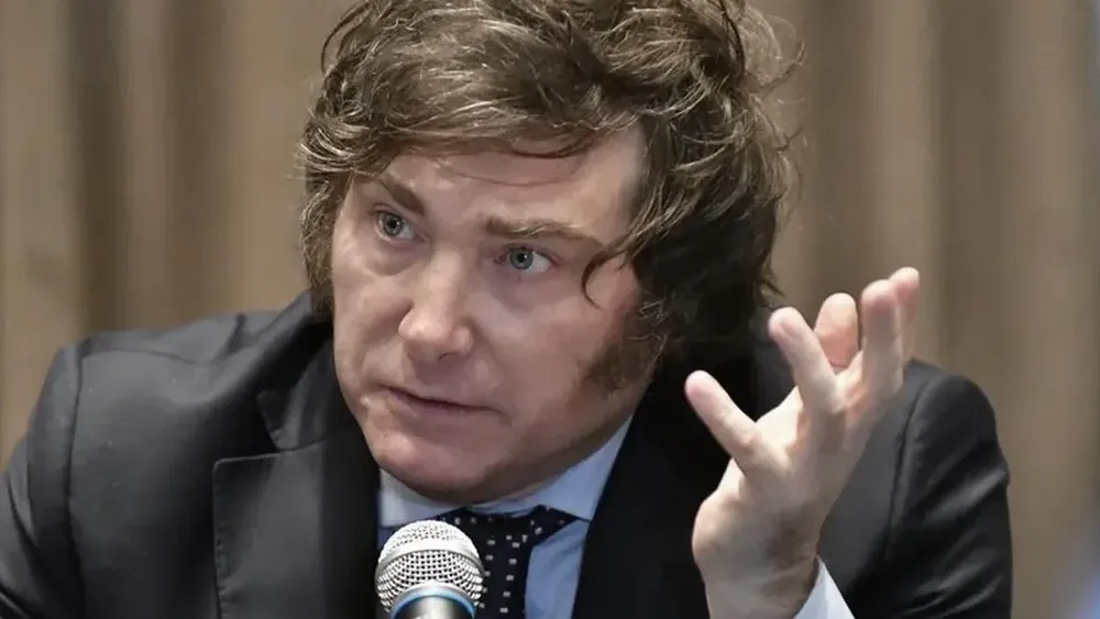 Milei, ¿es o se hace?