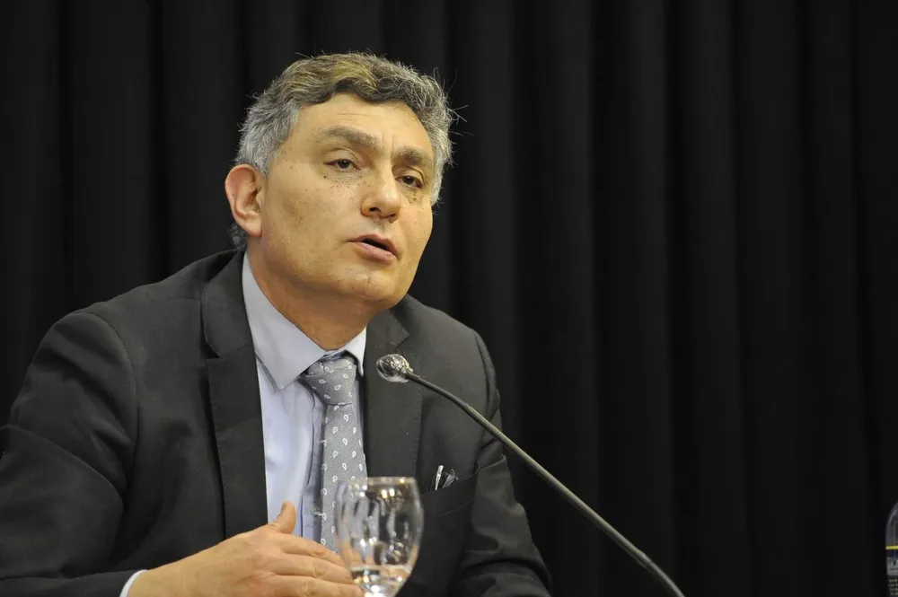 Director de la Oficina de Planeamiento y Presupuesto, Isaac Alfie