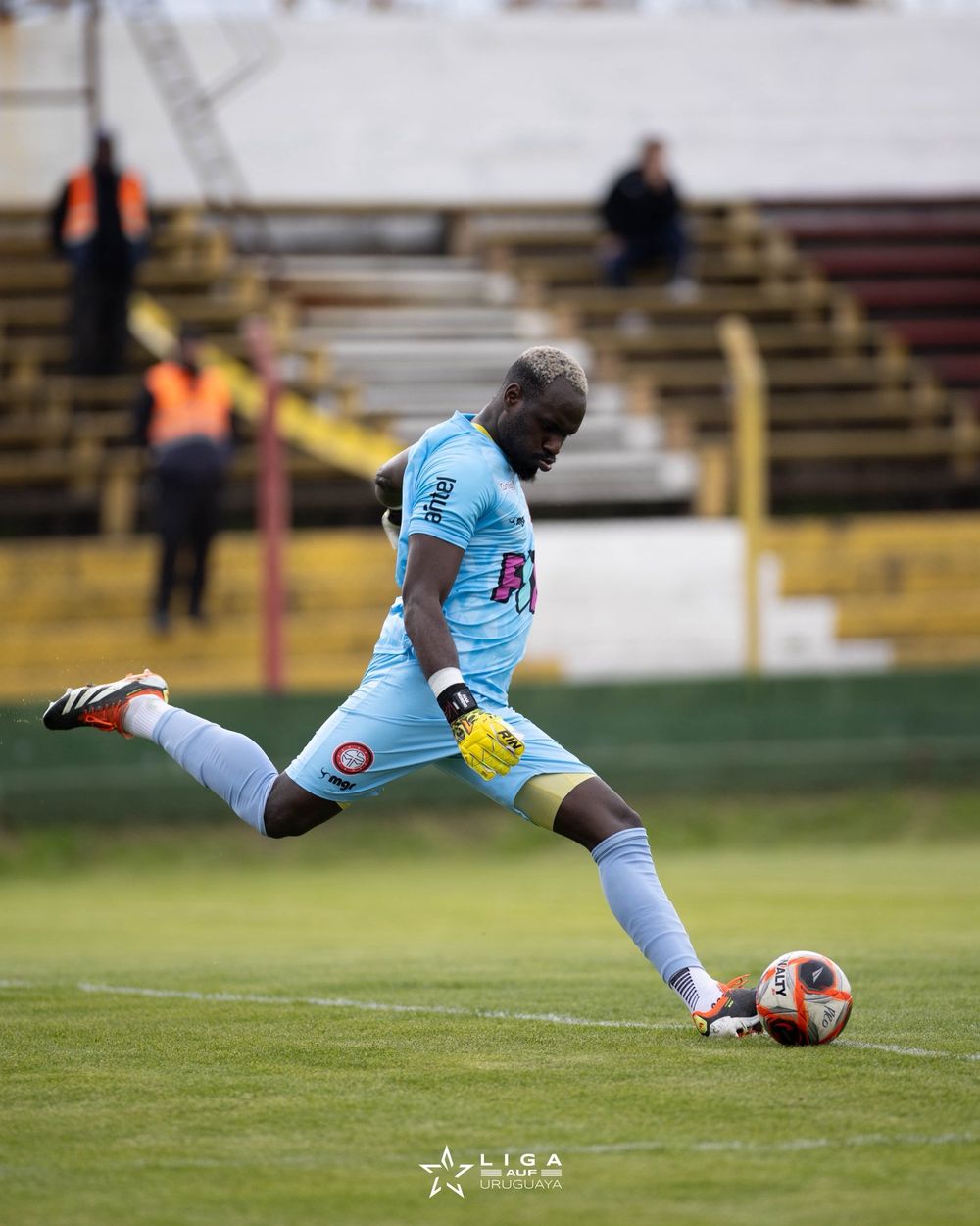Juan Moreno en el partido ante Progreso
