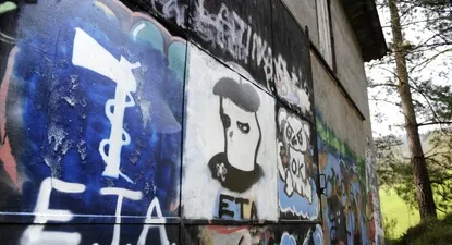 ETA disolvió completamente sus estructuras, anunció en una carta