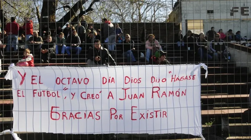El River Plate de Carrasco, logró un histórico triunfo ante Peñarol