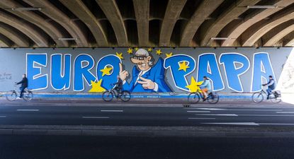 Mural de la canción Europapa de Joost Klein, el artista de Países Bajos descalificado de Eurovisión