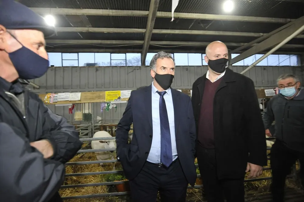 Intendente Yamandú Orsi y secretario general Francisco Legnani