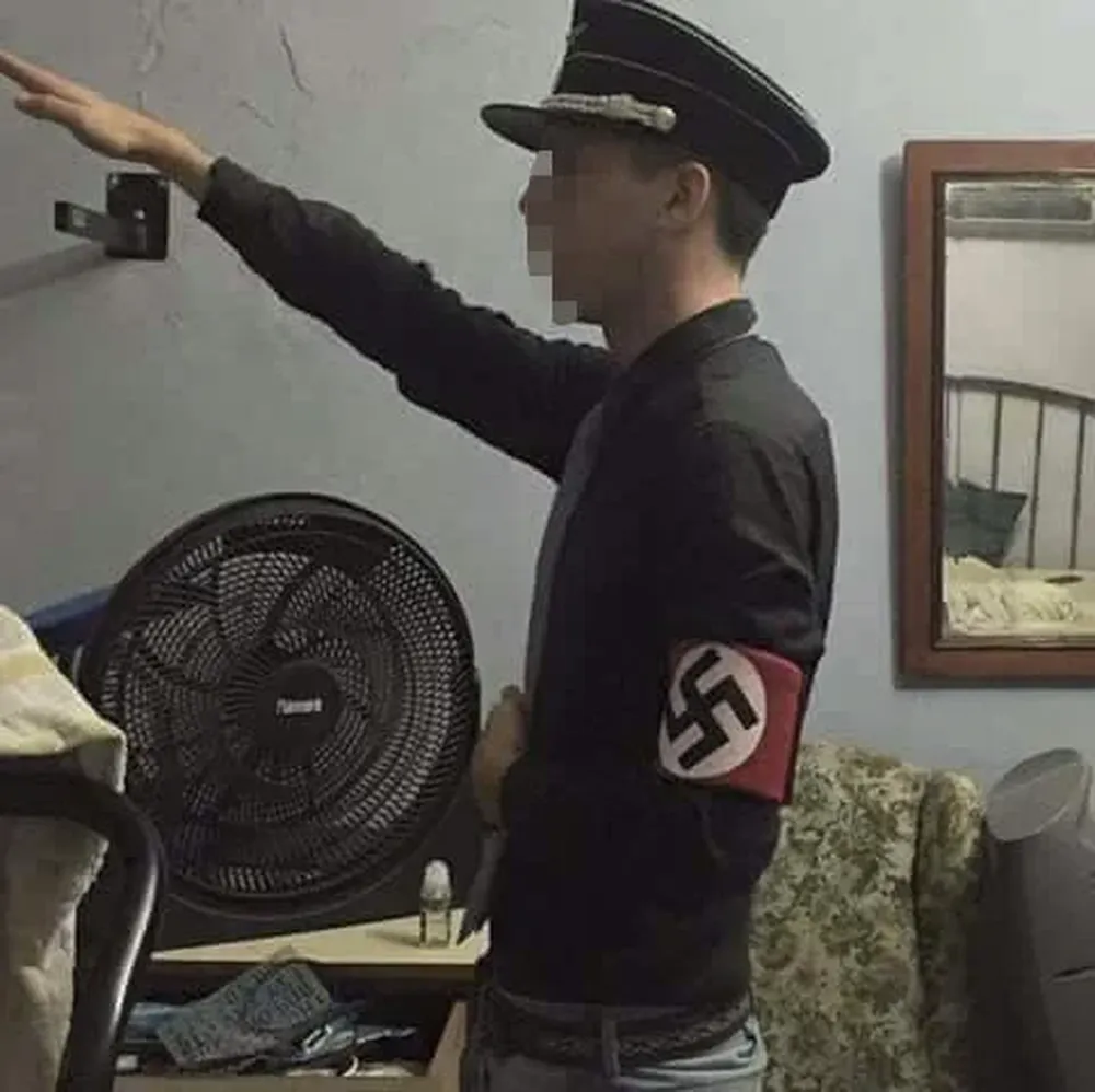 Foto subida a Facebook por el joven procesado