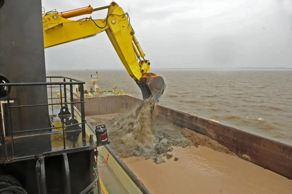 Dragado del canal Martín García