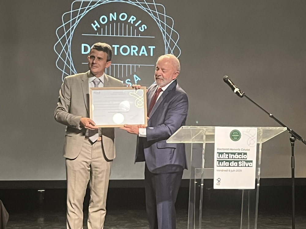 Lula Da Silva recibe el diploma de doctor honoris causa en la Universidad Paris VIII