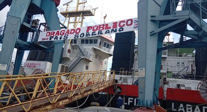 Dragado de la ANP en el puerto