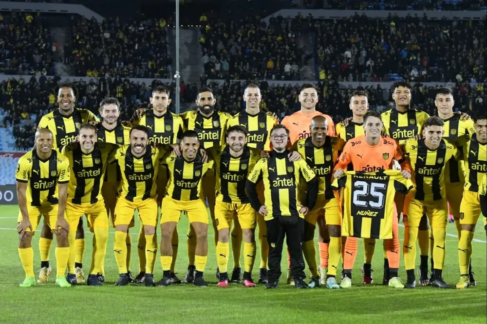 Peñarol campeón y Cardozo con la 25 de Laquintana