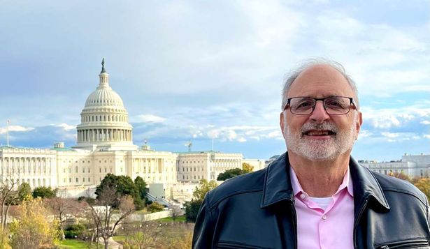 Venezuela debe reinventarse: la advertencia del ex embajador de EEUU Charles Shapiro sobre el futuro del país