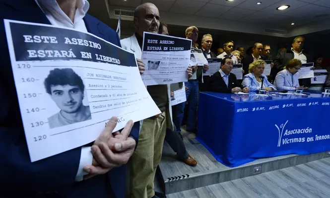 La Asociación de Víctimas del Terrorismo lanzó una campaña contra el cambio normativo.