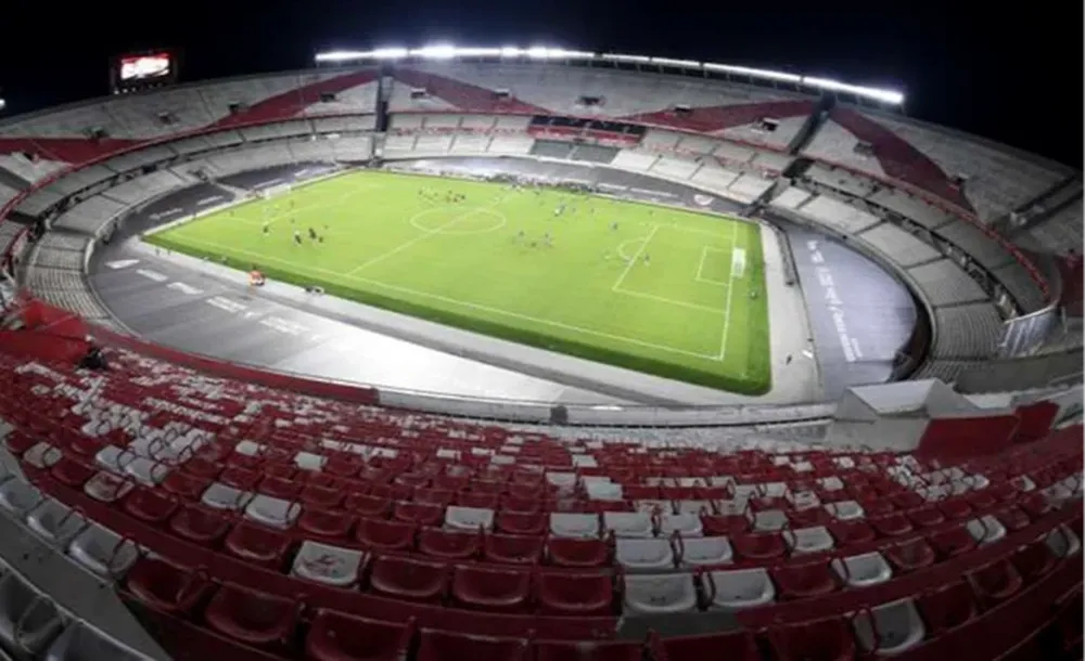 Todo listo para el clásico del fútbol argentino en Nuñez