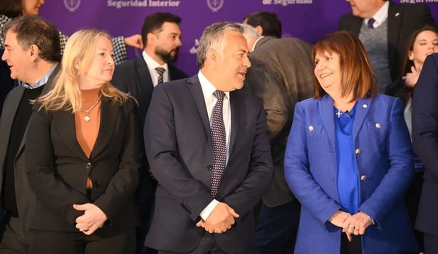 Patricia Bullrich junto a Alfredo Cornejo, gobernador de Mendoza