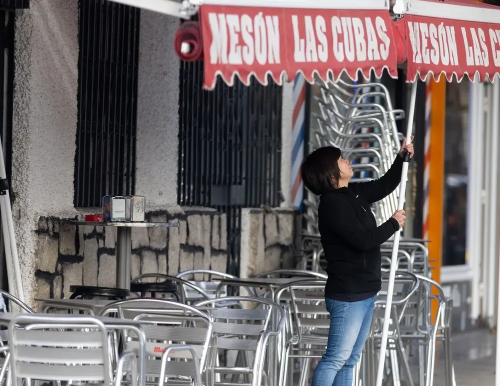 La actividad del sector servicios español volvió a acelerarse en enero.