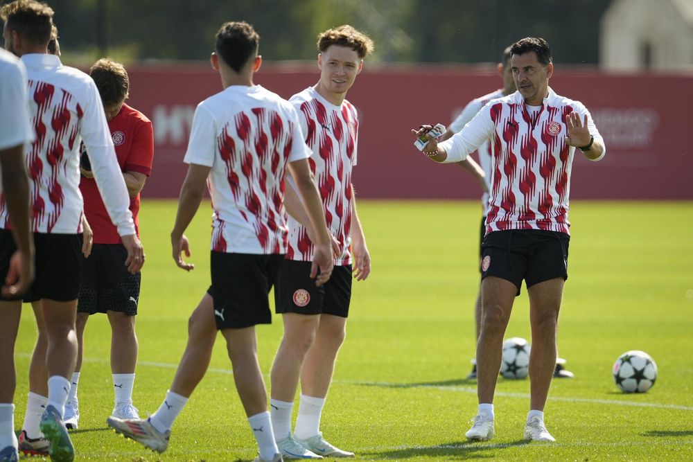 El Girona FC se prepara para el debut.