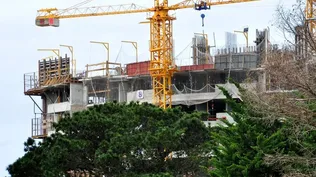 Empleo en la construcción cerró su peor semestre en una década