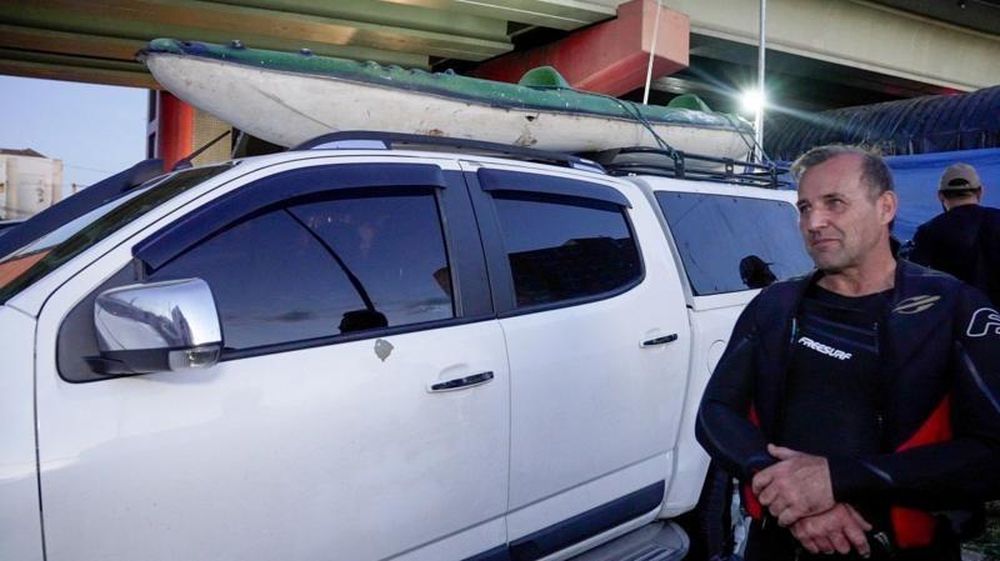 Brizola lleva una semana trabajando como voluntario en las tareas de rescate.
