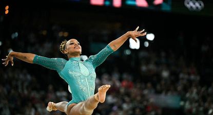 La brasileña Rebeca Andrade se convirtió en la reina de la gimnasia artística en París 2024.