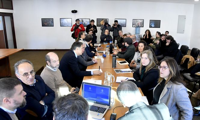 Ajustes de salarios: PIT-CNT reclama asegurar mejoras reales; empresarios dicen que hay varios puntos por resolver antes de negociar