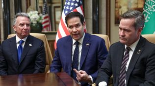 El secretario de Estado Marco Rubio, el asesor de seguridad nacional Mike Waltz y el enviado de EEUU para Oriente Medio Steve Witkoff, tras reunirse con el ministro de Asuntos Exteriores ruso Sergei Lavrov y el asesor de política exterior de Vladimir Putin, Yuri Ushakov, en el Palacio Diriyah, en Riad, Arabia Saudita.