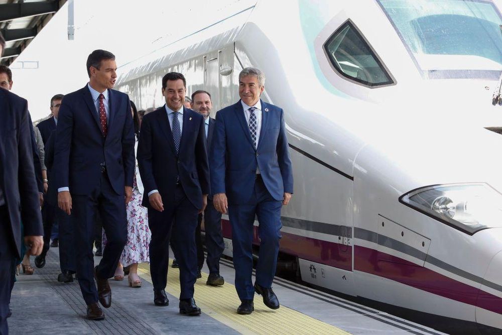 Los expertos alertan que en el diseño de la red española de alta velocidad han imperado criterios políticos antes que los de beneficio público.