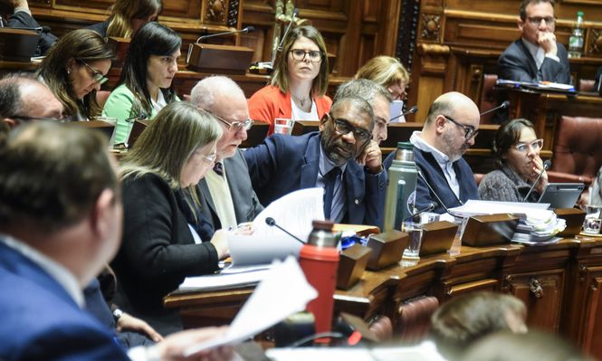 Interpelación por proyecto Neptuno: ministro Ortuño y Frente Amplio no lograron la mayoría para aprobar su moción