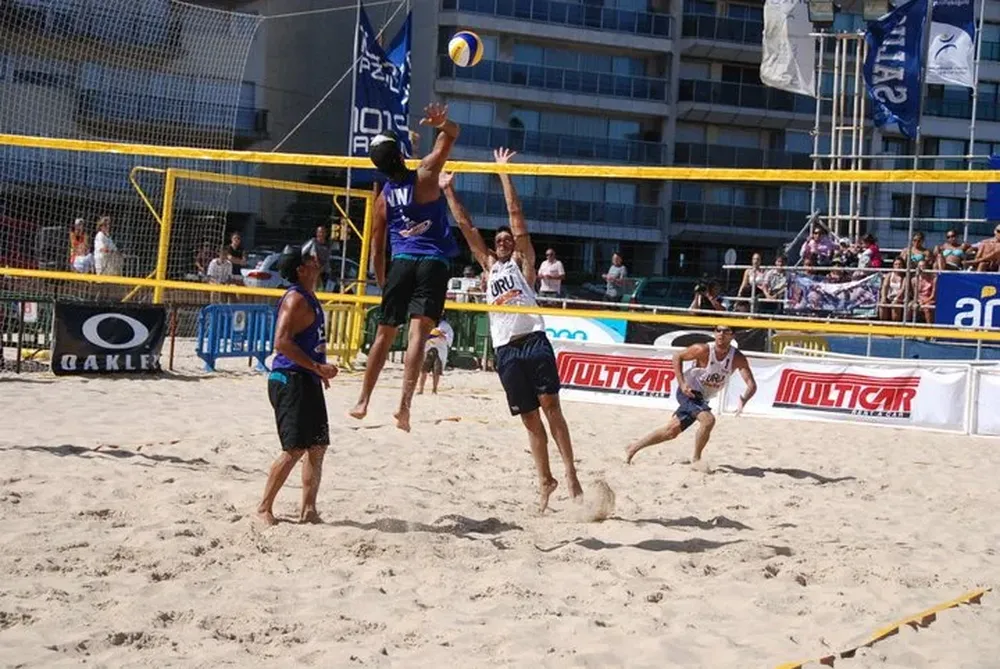 Williman-Zanotta en acción sobre la arena