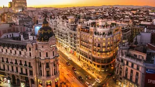 En búsqueda de un salario de 2000 euros, estas cinco ciudades españolas son tu mejor apuesta