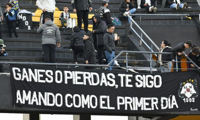 Peñarol vs Wanderers en el Campeón del Siglo