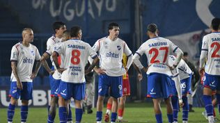 Los jugadores de Nacional en el debut del Torneo Intermedio ante Progreso