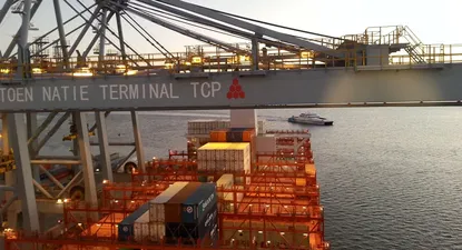 El puerto siente los efectos de medida argentina