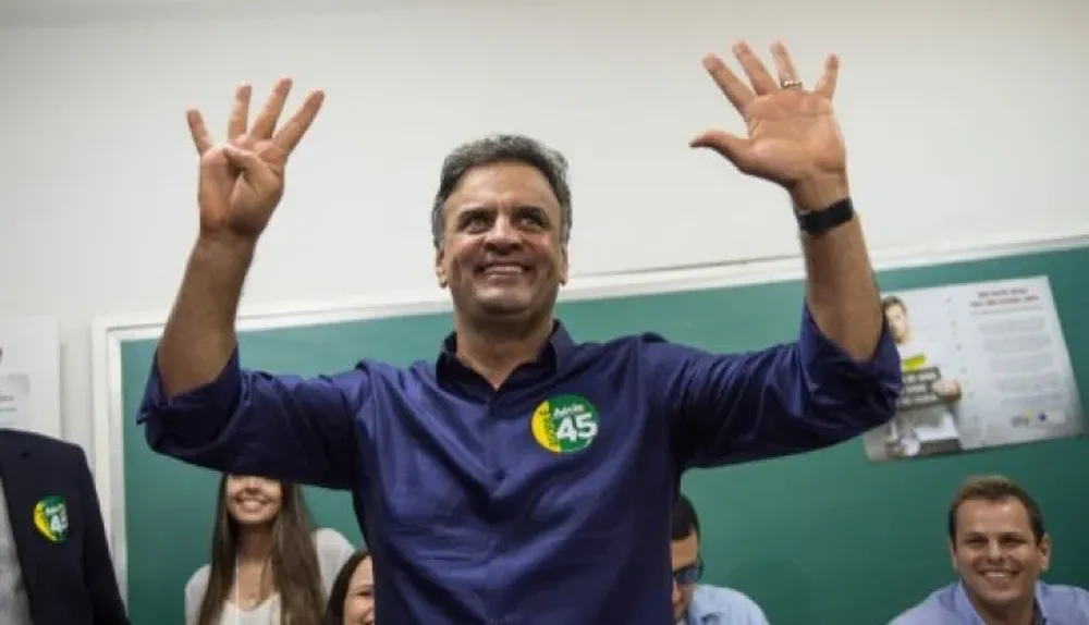 Aecio Neves, triunfante