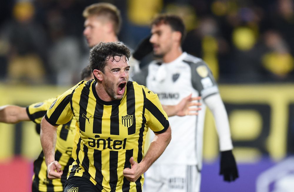 Lucas Hernández, 1-0 de Peñarol a Atlético Mineiro