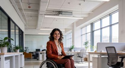 Santander lanza 60 cupos gratuitos en Marketing Digital e IA para impulsar el empleo en cinco países de la región: quiénes pueden postularse