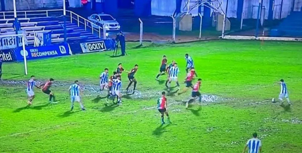 El Estadio Ubilla se mostró impresentable para que jugaran Cerro Largo y Boston River