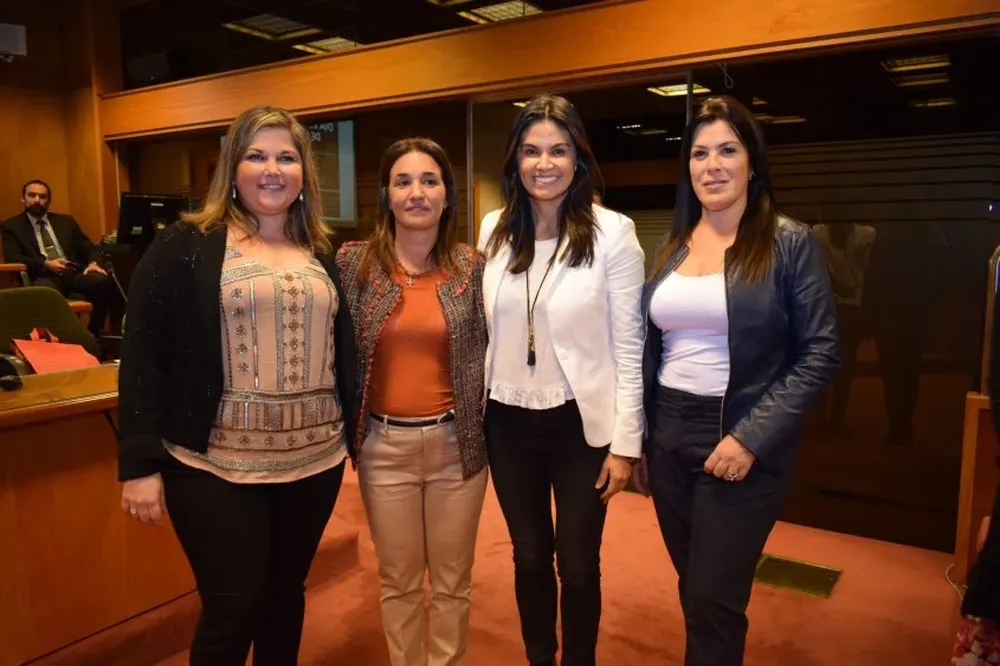 Jessica Schorr, Paula Galimberti, Verónica Alonso y Lourdez Rapalin