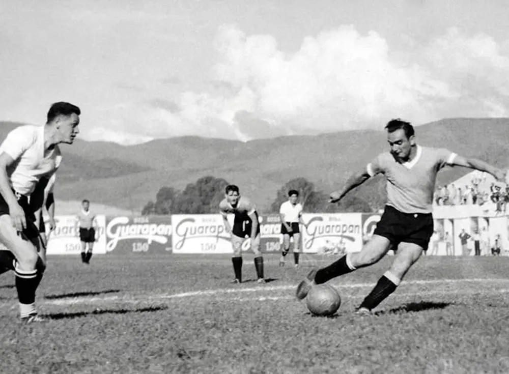 Uruguay ante Bolivia en el Mundial 1950