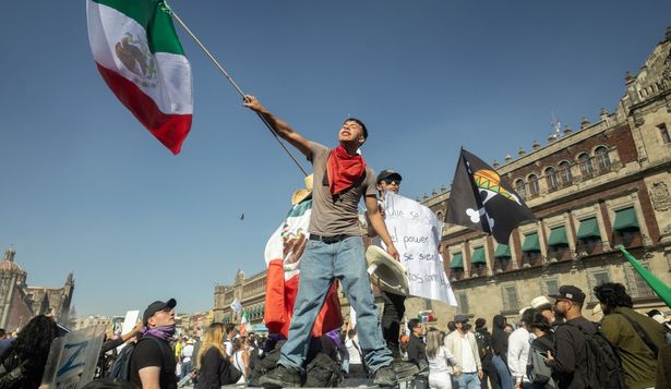 Primera protesta masiva contra el gobierno de Sheinbaum por la inseguridad y la corrupción termina con escenas de violencia