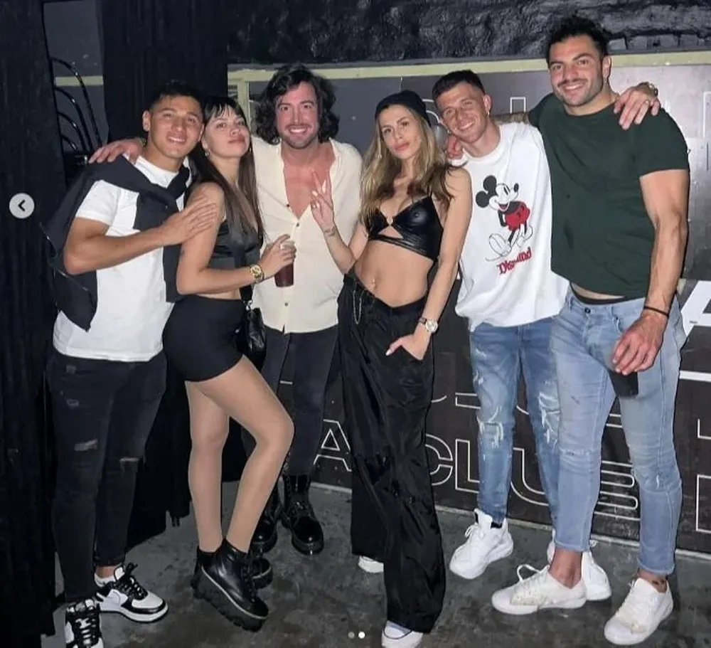 Los jugadores de Nacional Juan Ignacio “Colo” Ramírez y Leandro Lozano compartieron una salida junto a sus parejas, el RRPP Fernando Cristino y el zaguero Gian Allala