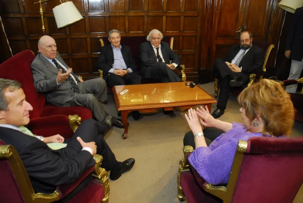 Delbono junto a Crobo, Alarcón, Damiani y Tourné