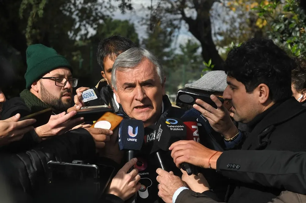 El gobernador de jujuy, Gerardo Morales, antes de ingresar a la Convención Nacional de la UCR